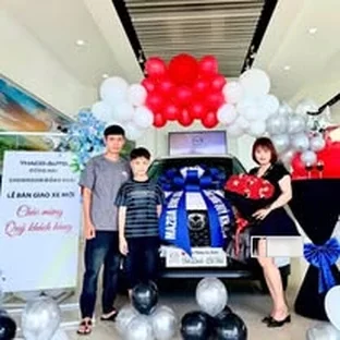 Kia Bình Phước - Khách hàng nhận xe sau khi hoàn tất thủ tục.